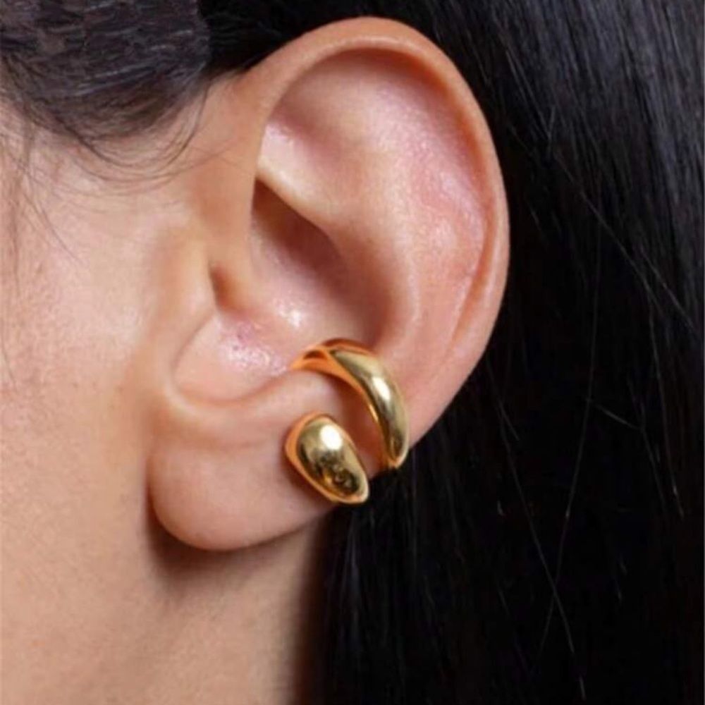 Radiant Gold cuff A1425